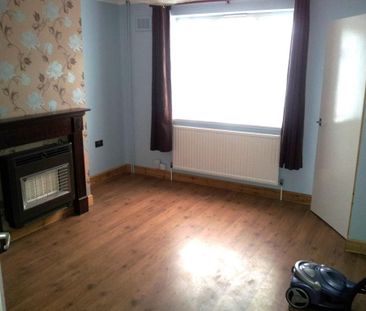 2 bedroom semi-detached house to rent - Photo 3