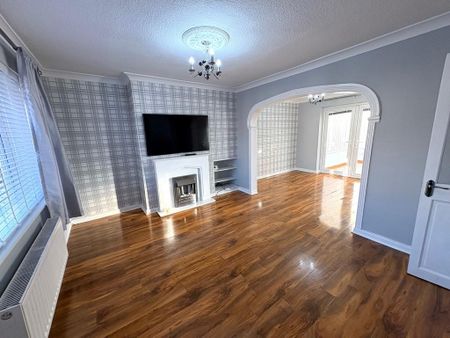 3 bedroom semi-detached house to rent - Photo 2