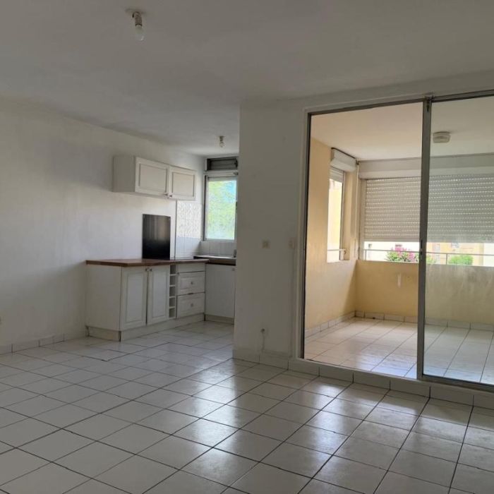 Location Appartement 45.06m² 2 pièces Fort de france - Photo 1