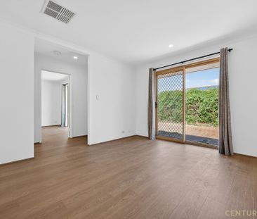 Freshly Renovated 3x1 - Photo 3