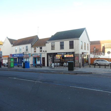 1 bedroom apartment to rent Old Orchard, Poole, BH15 - Photo 3