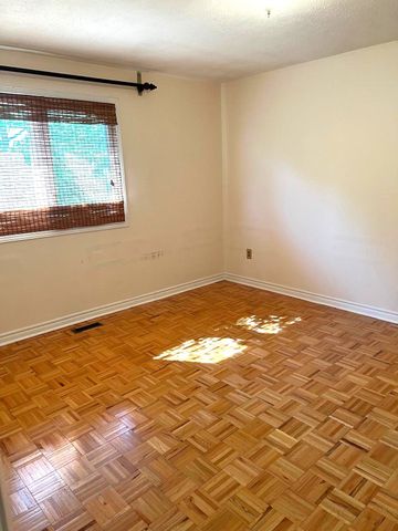 For Lease - 126 Charters Road Unit# Main, Brampton, Ontario - Photo 3