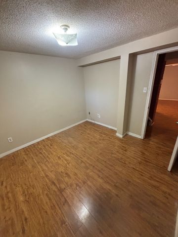 For Lease - 40 burnhope Drive, Brampton, Ontario - Photo 4