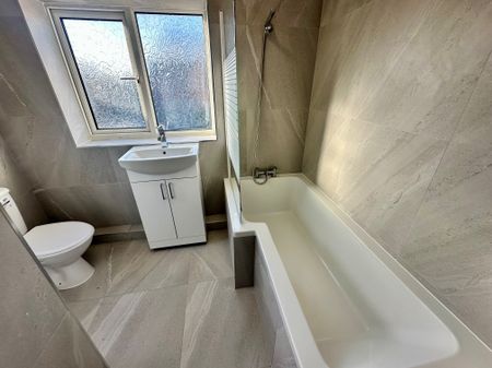 Clifford Road, Bournemouth - Photo 2