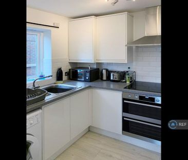 2 bedroom flat to rent - Photo 6