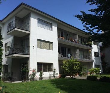 2 bdr 2 bath Updated Penthouse with large deck South Granville - Photo 1