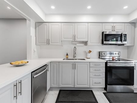 For Lease - 2445 Homelands Drive Unit# 4, Mississauga, Ontario - Photo 5