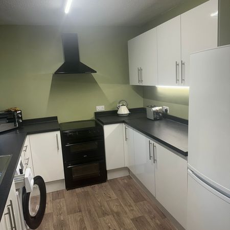 1 bed house / flat share to rent in Cyril Child Close - Photo 3
