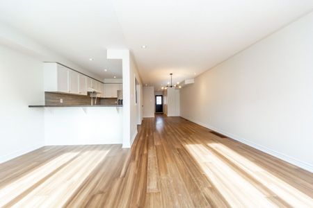 For Lease - 5 Amulet Crescent, Richmond Hill, Ontario - Photo 4