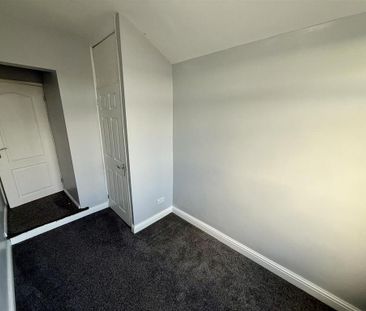 3 bedroom end of terrace house to rent - Photo 6