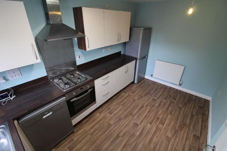 3 bedroom terraced house to rent - Photo 2