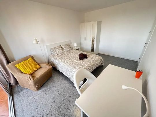 Carrer Ramón Gordillo, Valencia, Valencian Community 46010 - Photo 1