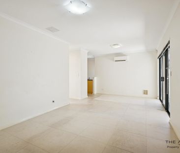 Low maintenance 3 bedroom in Nollamara - Photo 1