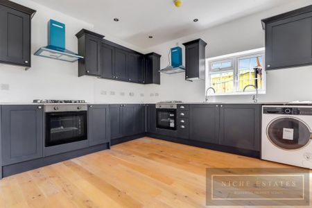 5 bedroom detached house to rent - Photo 5