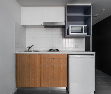 Furnished Studio in the Heart of Melbourne CBD - Photo 4