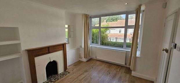 Avenue Road, Southampton - Photo 1