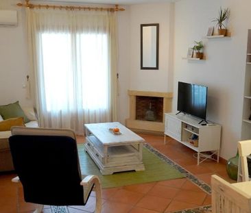 Apartment for winter rental situated in Frgiliana - Photo 2
