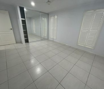 Stunning Family Home at 55 Monash Way, Ooralea - Photo 6