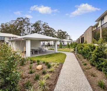 Boutique 3 Bedroom Townhouse - Photo 3