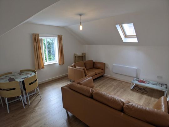 2 bedroom flat to rent - Photo 1