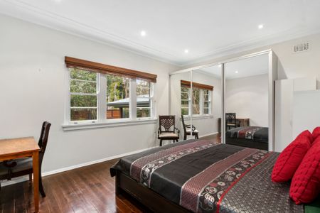 Family Home in Beecroft Primary and Cheltenham Girl's Catchment - Photo 3