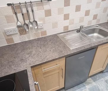 1 bedroom flat to rent - Photo 6