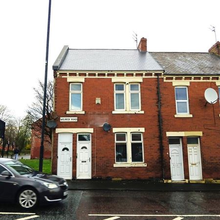 1 bedroom ground floor flat to rent - Photo 4