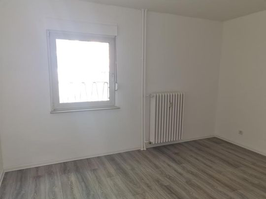 Renovierte 3-Zimmer-Wohnung im Erdgeschoss zu vermieten! - Photo 1