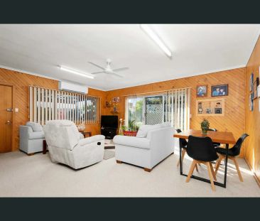 “Charming Family Home in Avondale Heights” - Photo 1