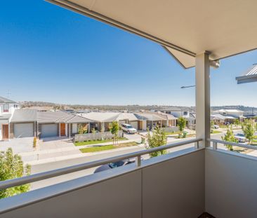 Three Bedroom Terrace in Central Location - Photo 4