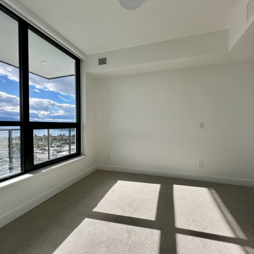 Bertram Beauty: 1 Bdrm+Den on the 28th Floor - Photo 1