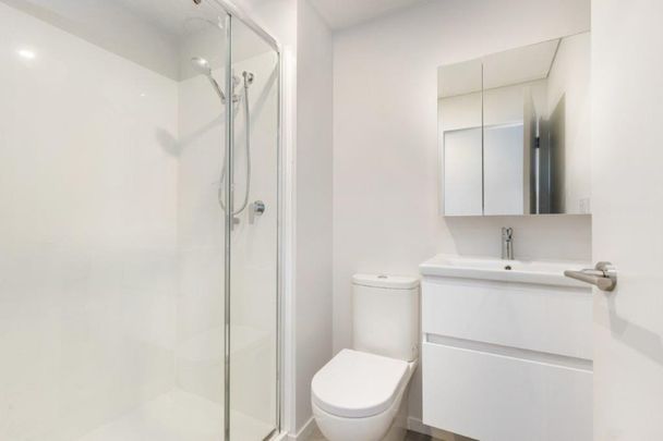 Stunning New 1-Bedroom Apartment for Rent - Photo 1