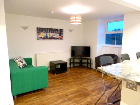 1 bedroom in a house share to rent - Photo 5