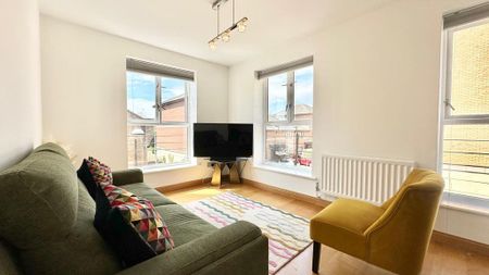 2 bedroom apartment to rent - Photo 2