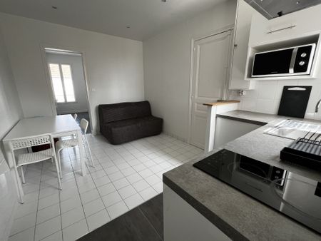 Location Appartement 2 pièces 31m² ST MAUR DES FOSSES 94210 - Photo 3