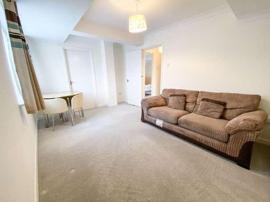 Regent Court, Reading, RG1 - Photo 1