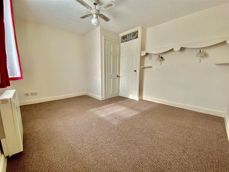 2 bedroom terraced house to rent - Photo 2