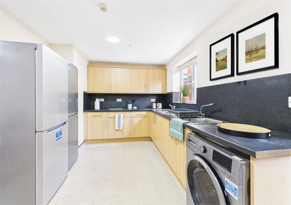 7 bedroom house to rent - Photo 1