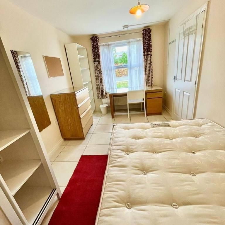 4 bedroom terraced house to rent - Photo 1