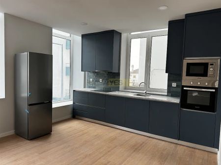 Apartment T4 in Tortosendo, Covilhã - Photo 4