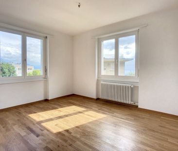 Appartement rénové de 3 pièces au 6ème étage - Photo 3