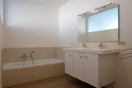 Ruim 3-slaapkamerappartement in hartje Waregem te huur - Photo 5