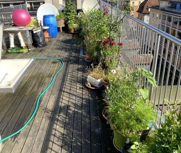 APPARTEMENT 11/2 PIÈCES MANSARDÉ À ZURICH - DISTRICT 3 SIHLFELD, ME... - Photo 2