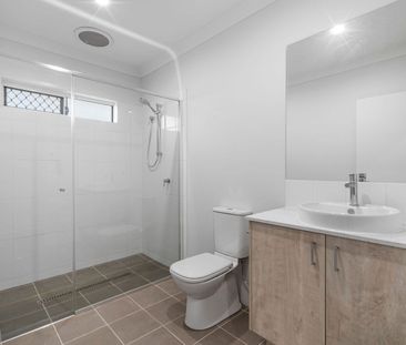 The Ideal Unit with a Yard! - Photo 4