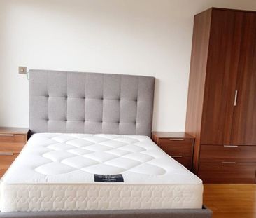 Room in a Shared Flat, Church St, M4 - Photo 3