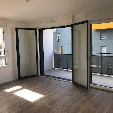 Location Appartement 3 pièces 65m² - Photo 1