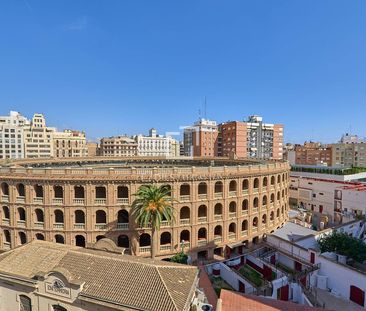 Excellent 3-bedroom apartment with 55 m² terrace for rent in Ruzafa... - Photo 6