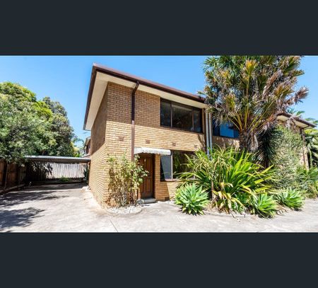 2/1 Leigh Street, Huntingdale, Vic 3166 - Photo 4
