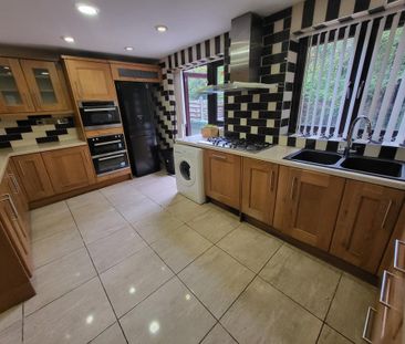 4 bedroom detached house to rent - Photo 5
