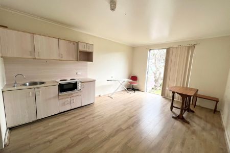 1 Studio Room - Photo 5